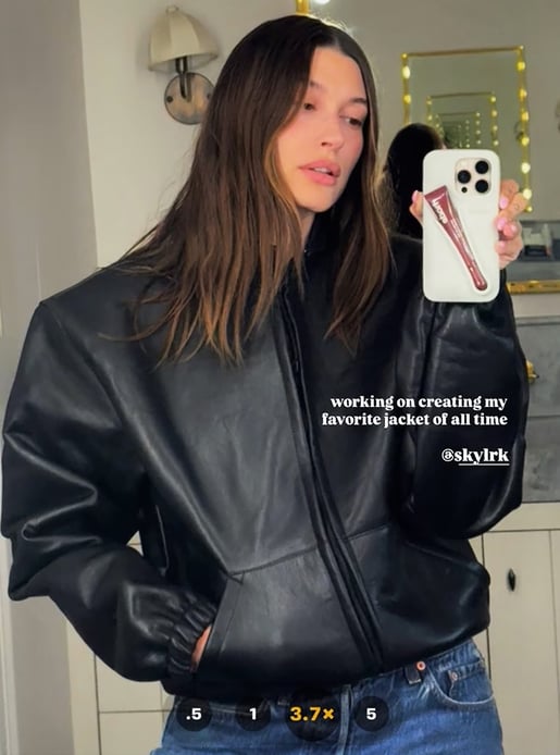 Audiense blog - image - Hailey Bieber wearing SKYLRK